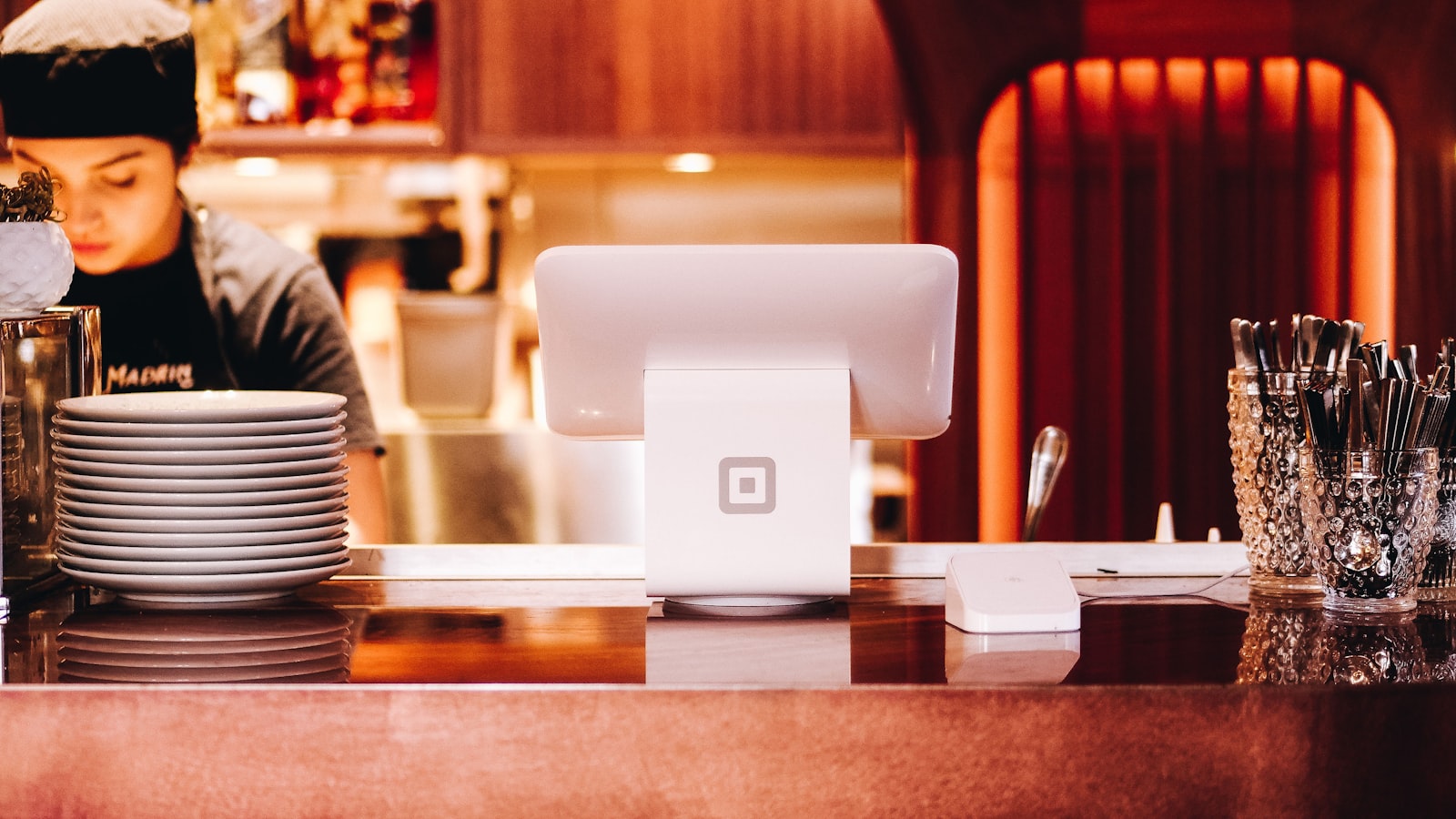 inyad (Mahaal) for restaurants: strengths, and when BelloPOS fits better