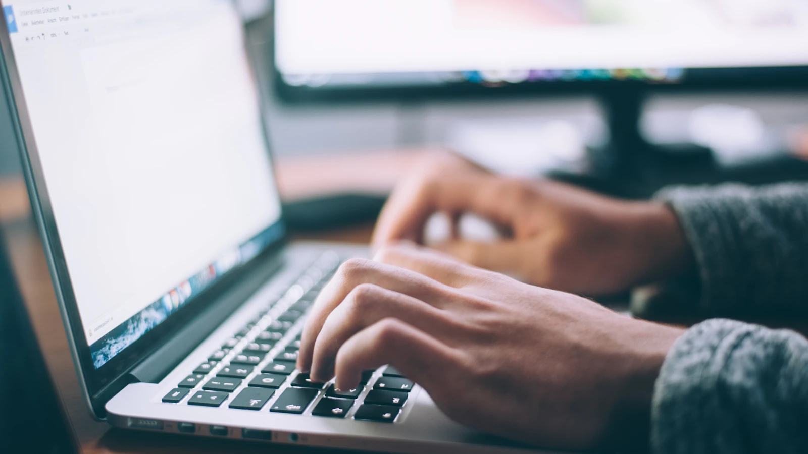 How to export electronic invoices as XML and ZIP