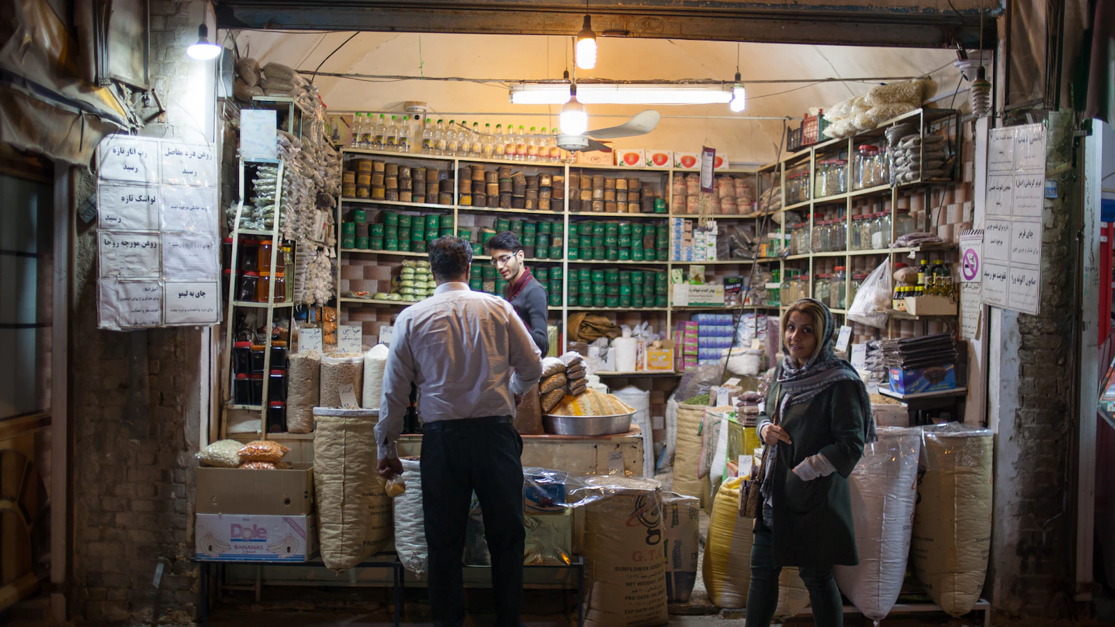 Sole-trader accounting in Morocco: organising records and returns